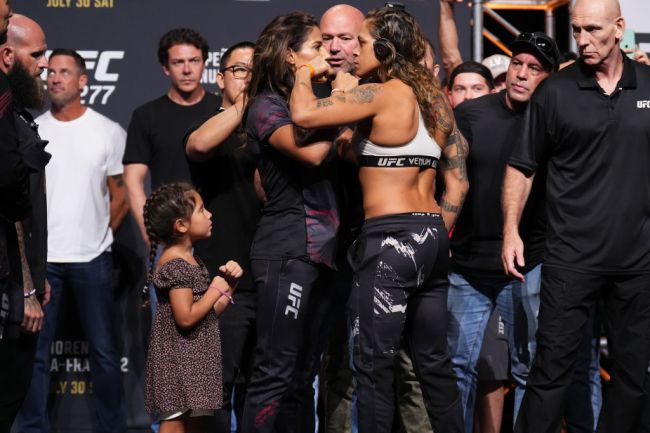 Julianna Pena Had Back Up From Her Daughter In Adorable UFC 277 Face Off Moment