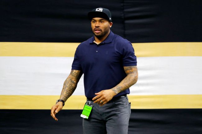 Steve Smith Sr. Makes Hilarious Appearance As The "K-Ball Specialist" During NFL Preseason Game