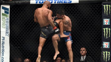 Demetrious Johnson Lands Insane Flying Knee KO To Win ONE Flyweight World Title And Fans Are Losing Their Minds